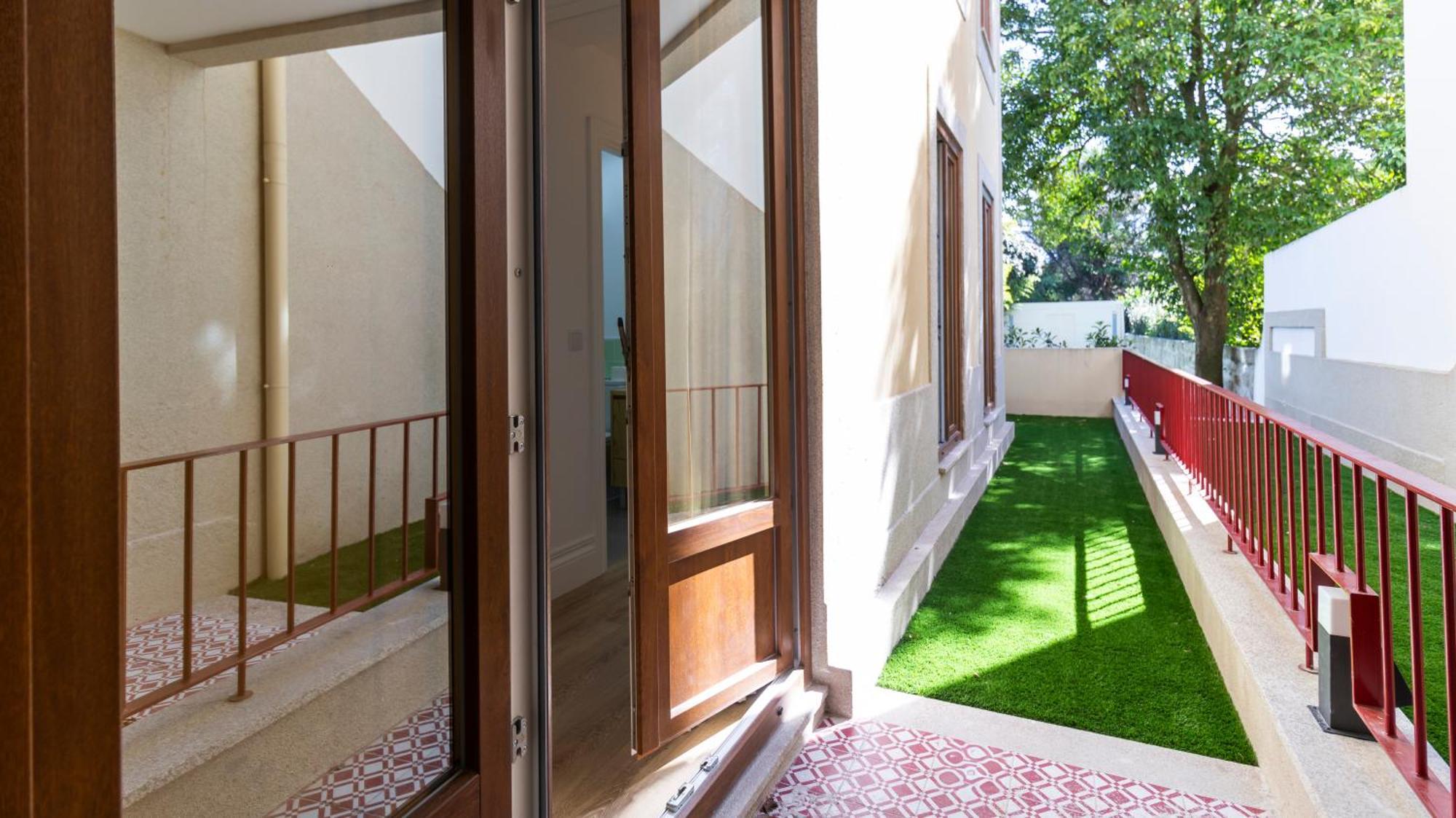 Urban House Marques By Lovelystay Порто Екстериор снимка